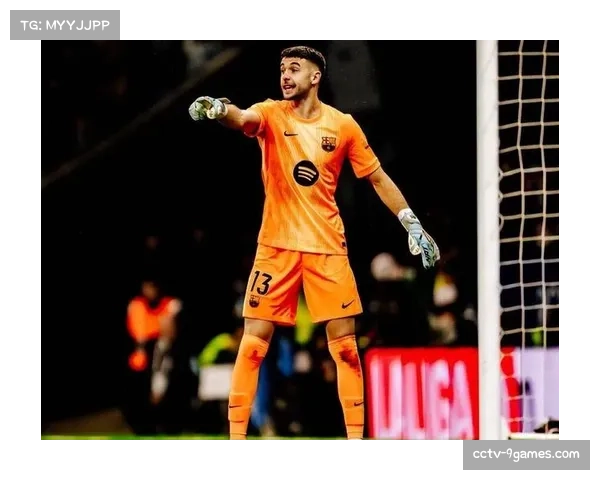 实时：西班牙人获得点球，VAR介入后主裁维持原判